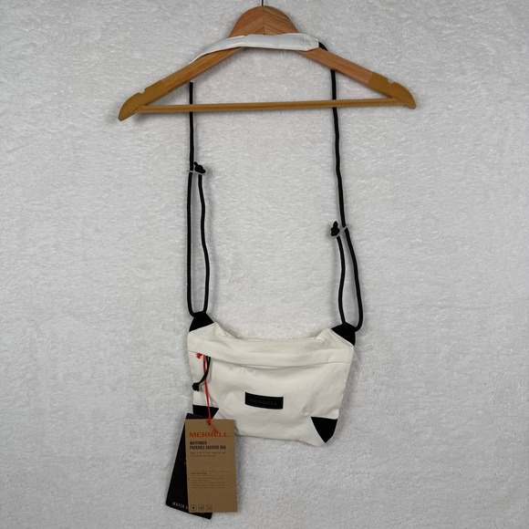 Merrell Other - Merrell Wayfinder Packable Sacoche Bag White Black Water Resistant Crossbody